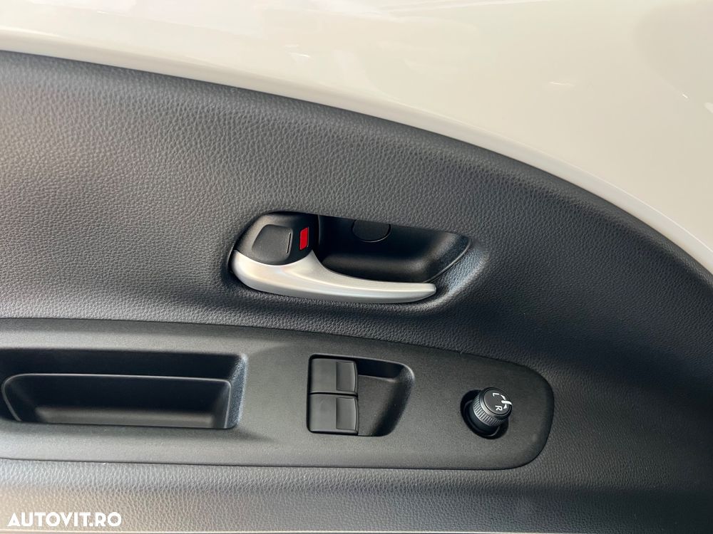 Toyota Aygo ver-1-0l-mt-active - 7