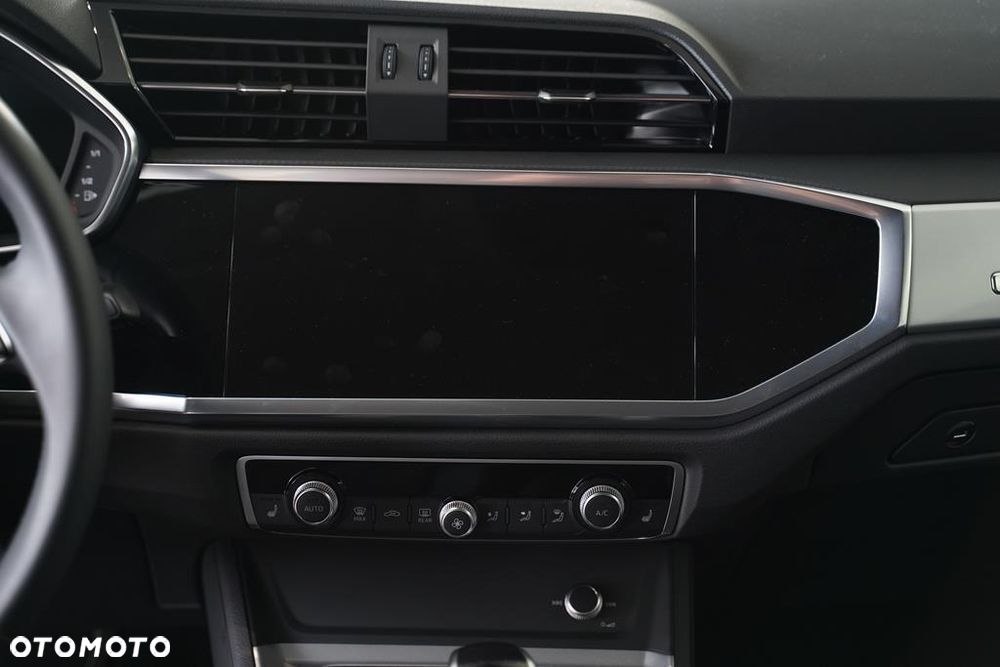 Audi Q3 Sportback - 10