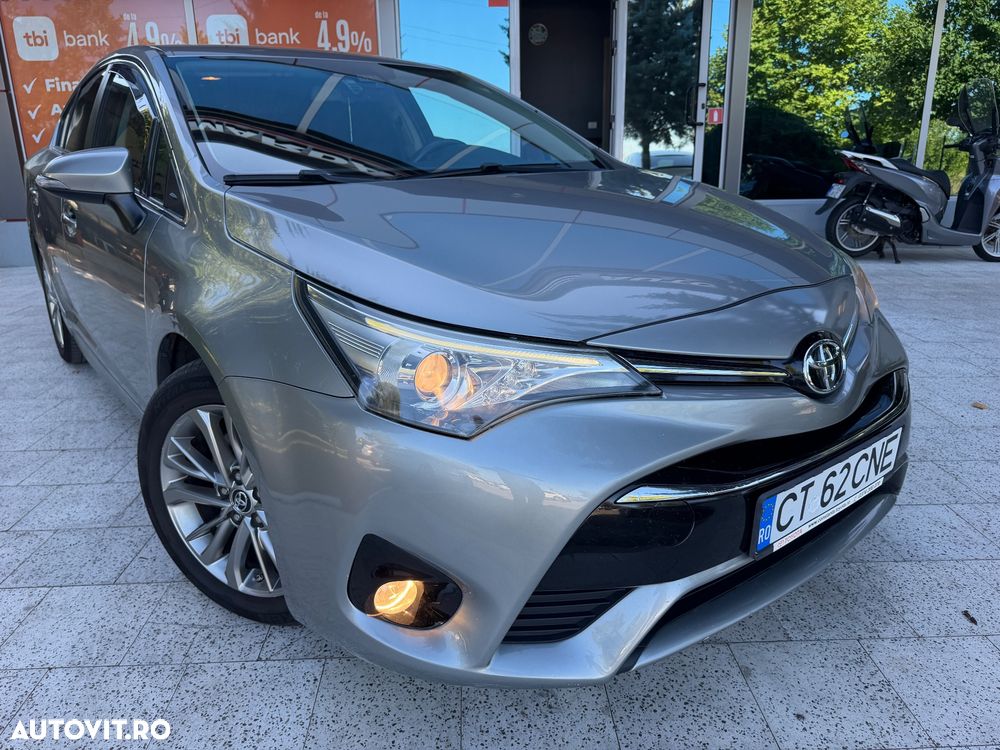 Toyota Avensis 2.0 D-4D Elegance - 4