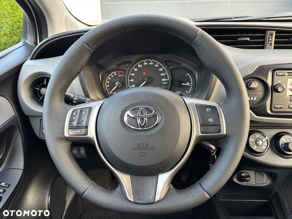 Toyota Yaris 1.5 Active - 23