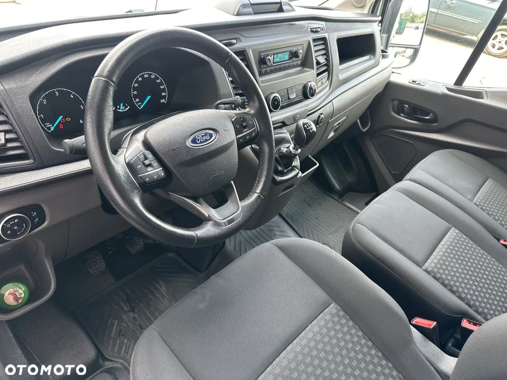 Ford TRANSIT CUSTOM - 21