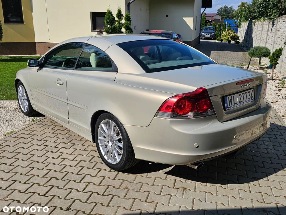 Volvo C70 2.4D5 Summum - 2