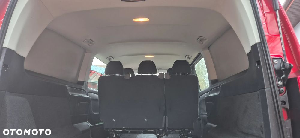 Mercedes-Benz Vito - 32