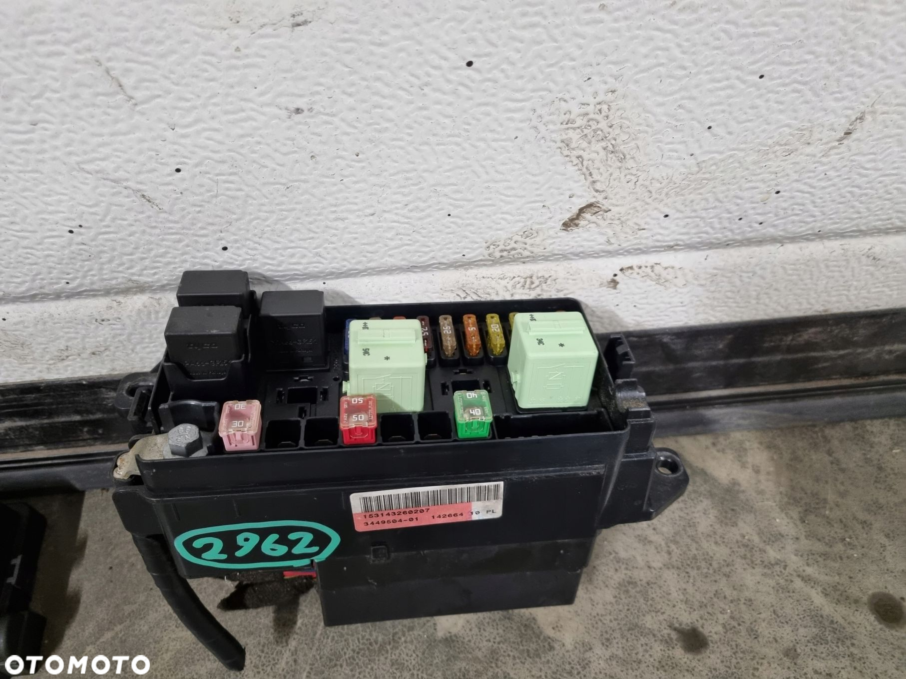 MINI ONE SKRZYNKA BEZPIECZNIKÓW 1.4 3449504 - 2