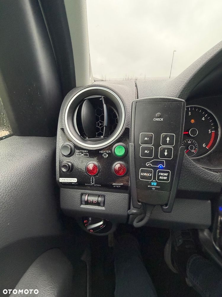 Volkswagen Amarok - 13