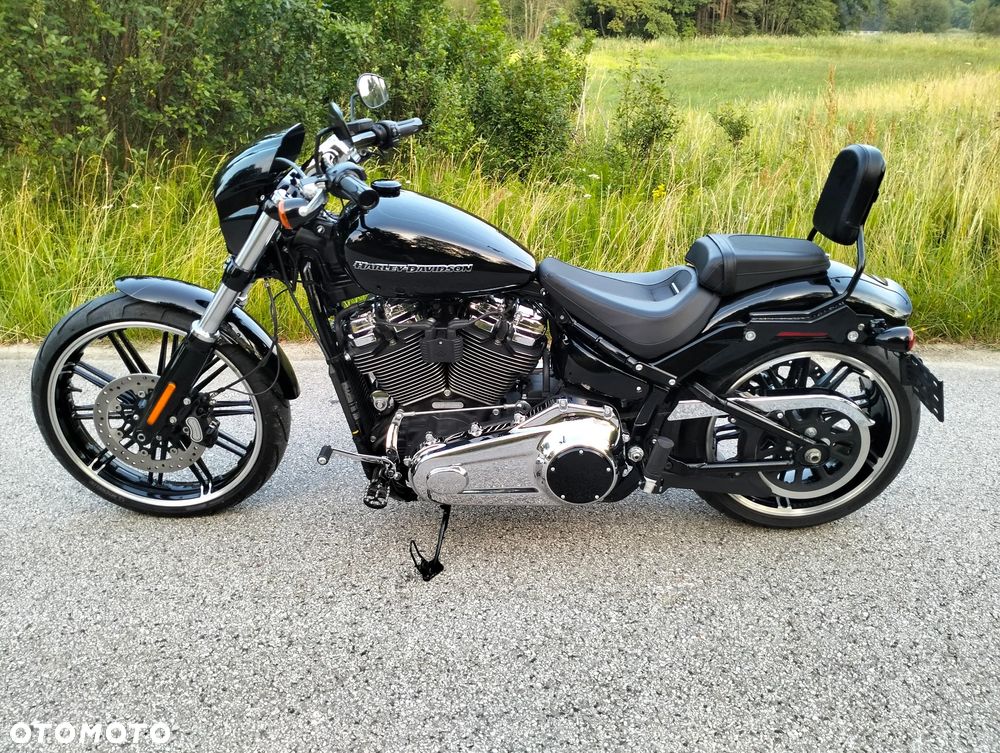 Harley-Davidson Softail Breakout - 2