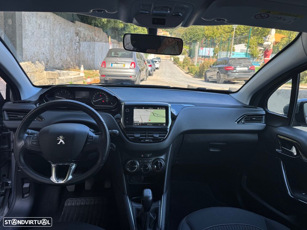 Peugeot 208 1.2 PureTech Active - 8