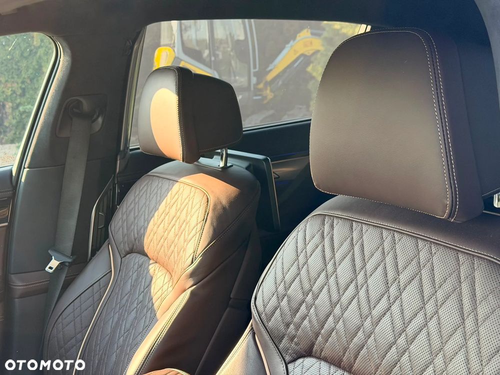 BMW Seria 7 - 7