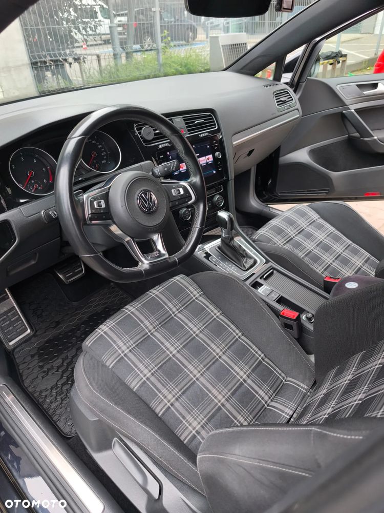 Volkswagen Golf ver-vii-2-0-tdi-bmt-gtd-dsg - 7