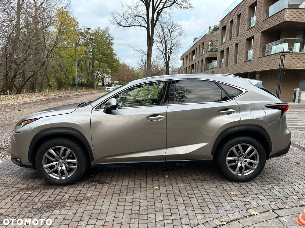 Lexus NX 200t Prestige AWD - 6