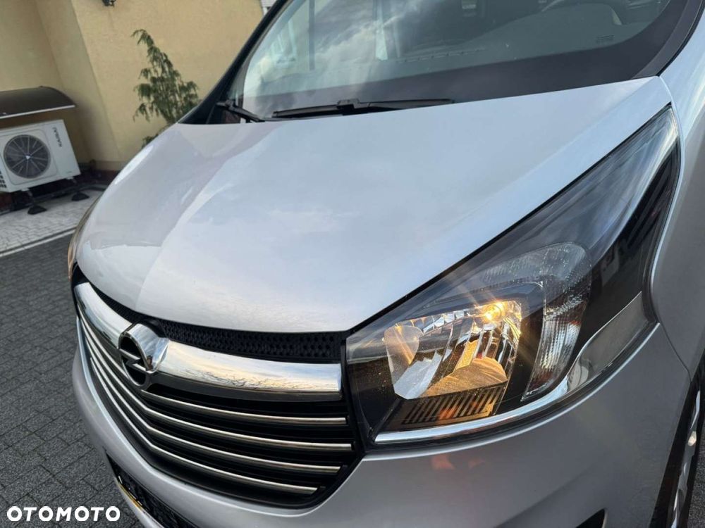 Opel Vivaro - 13