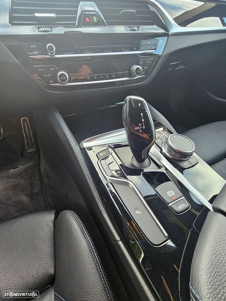 BMW 520 d Pack M Auto - 17