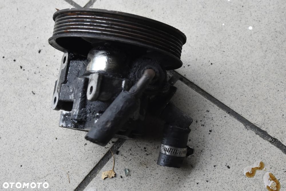 Mercedes w638 vito 2.2 cdi pompa wspomagania - 3