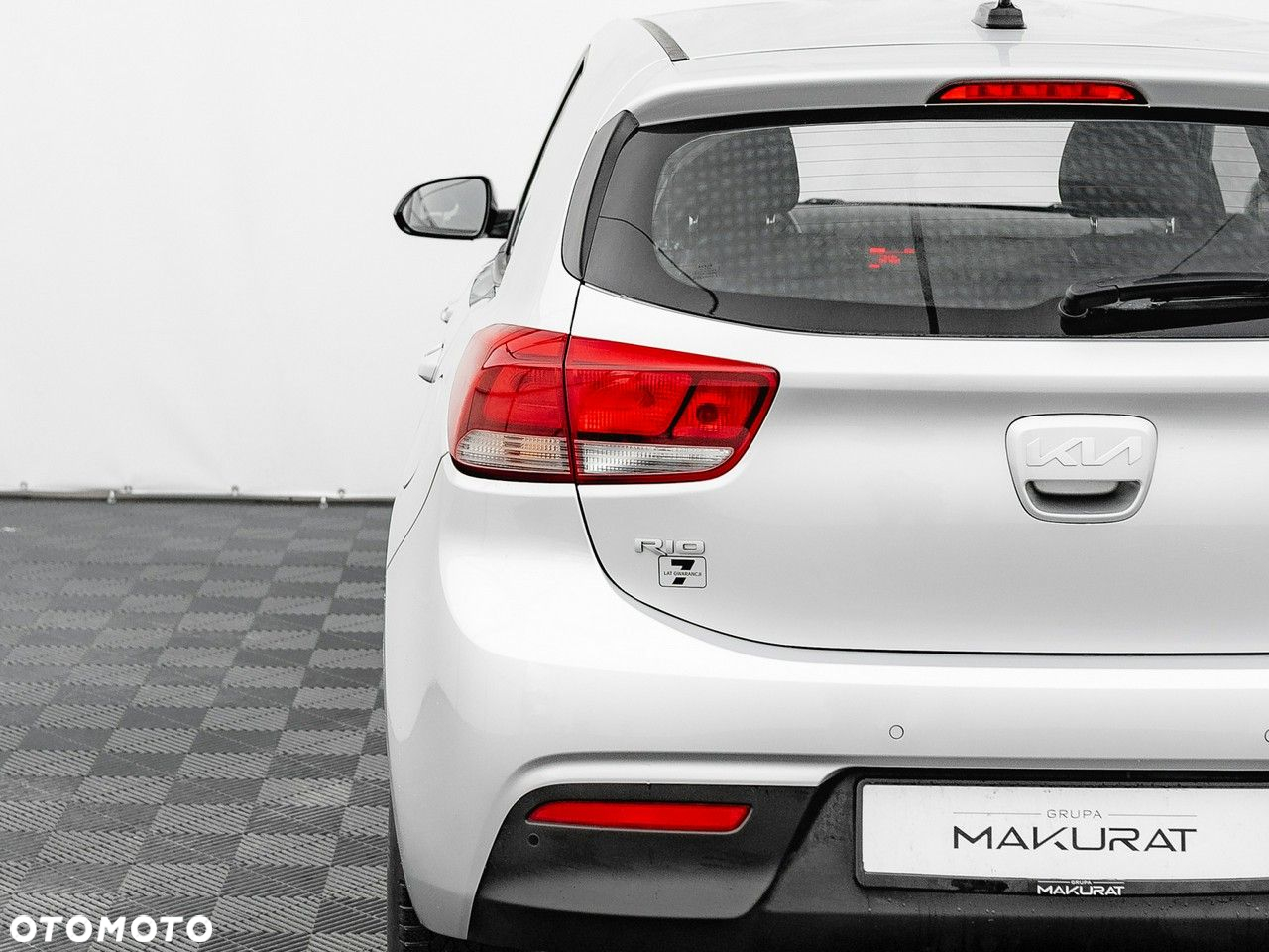 Kia Rio 1.2 M - 12