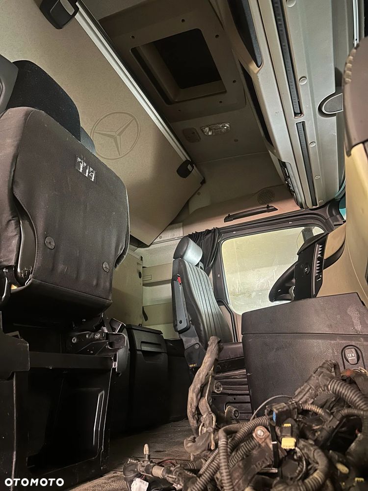 Mercedes-Benz Actros - 6