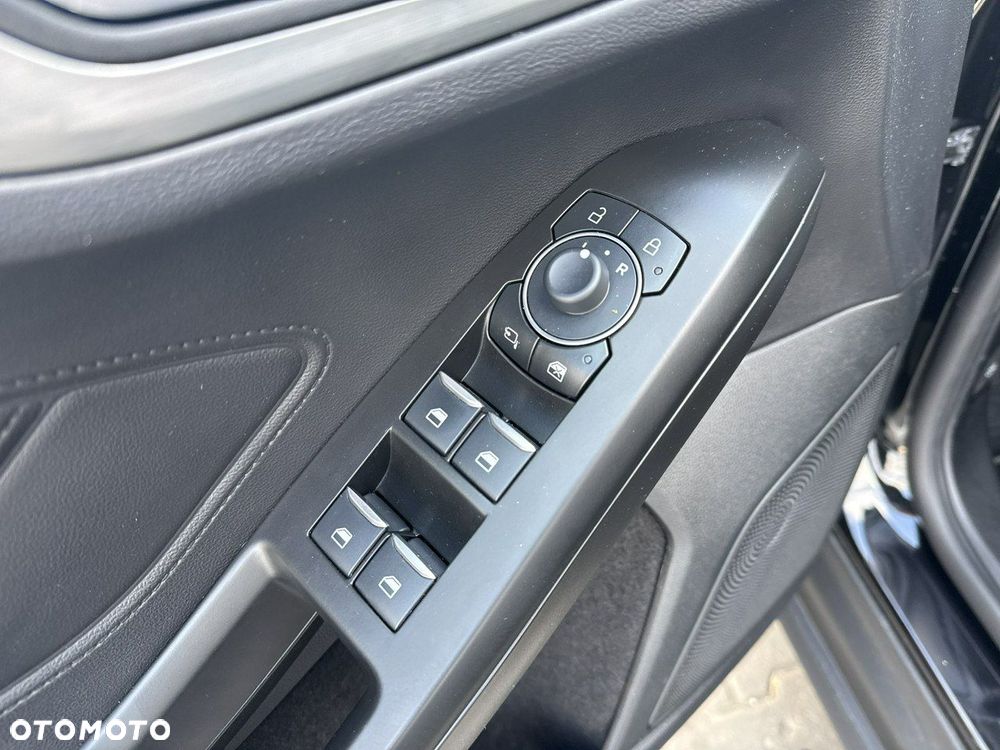 Ford Focus - 23