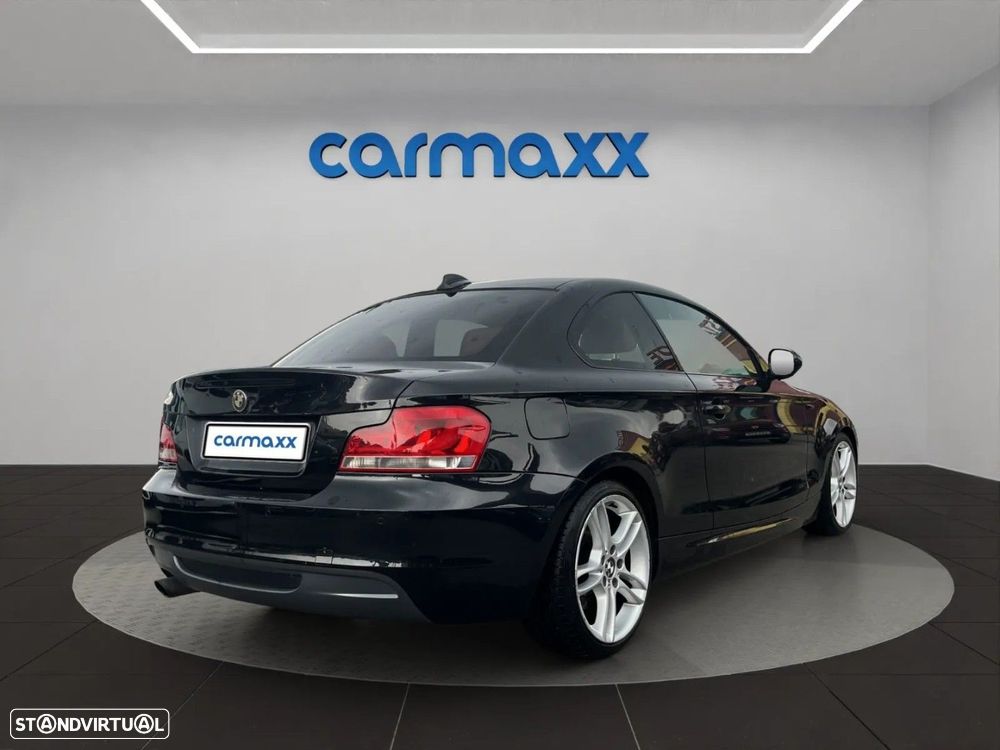 BMW 118 d Pack M - 6