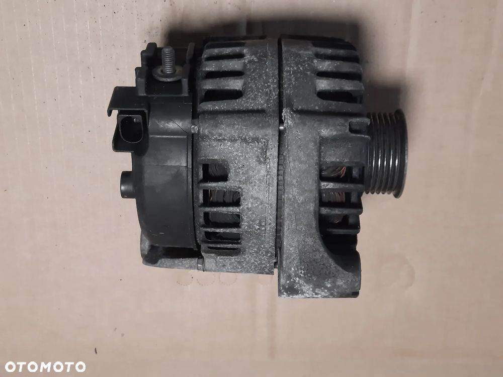 Alternator BMW E90 E87 N47 7802261 - 2