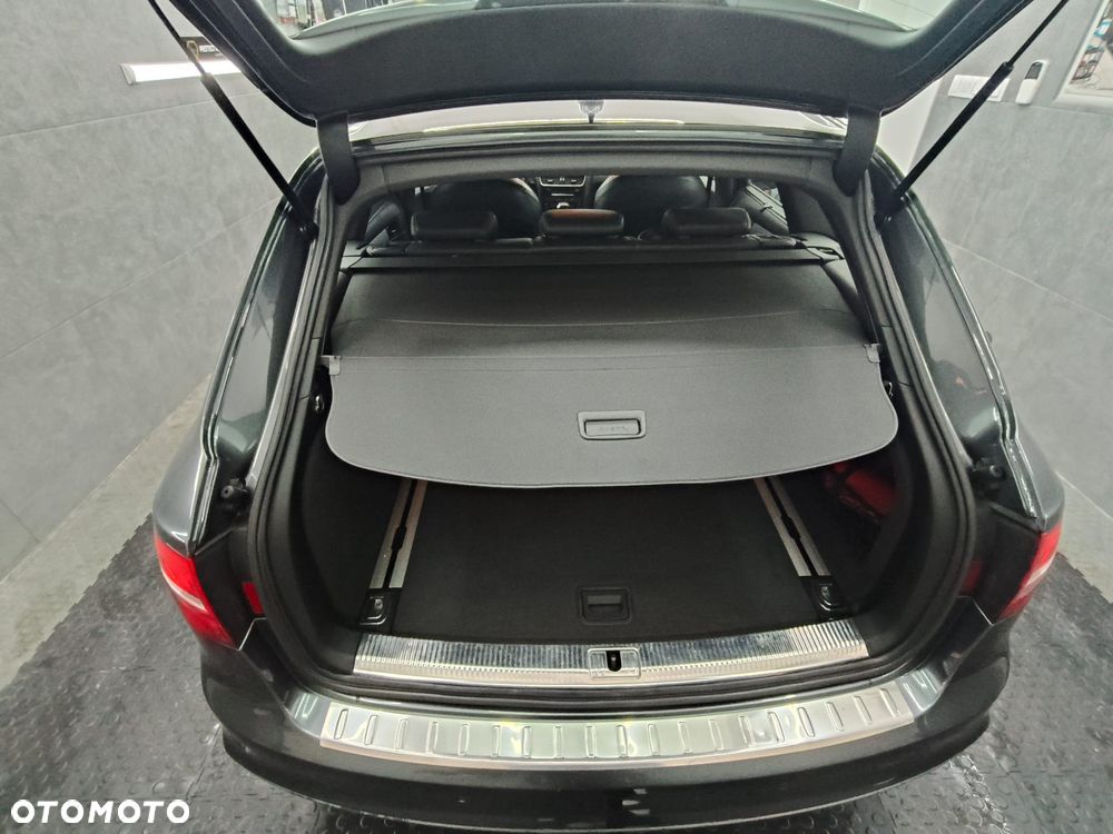 Audi A4 Avant 2.0 TDI Quattro Line S tronic - 18