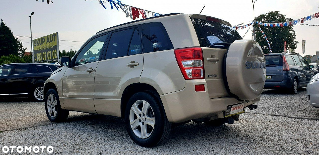 Suzuki Grand Vitara - 35