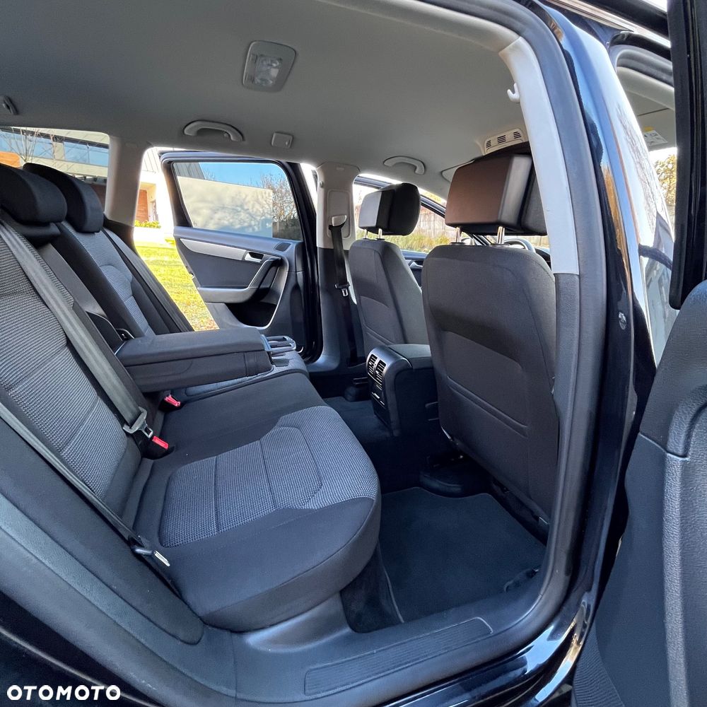 Volkswagen Passat Variant 2.0 TDI DPF DSG Highline - 20