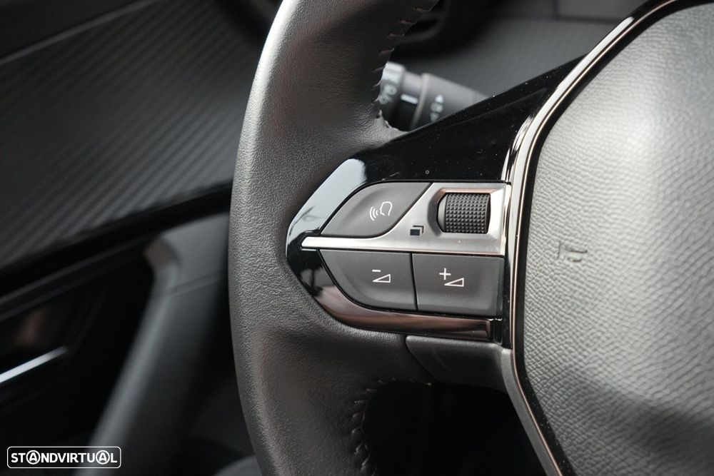 Peugeot 2008 1.2 PureTech Allure Pack - 15