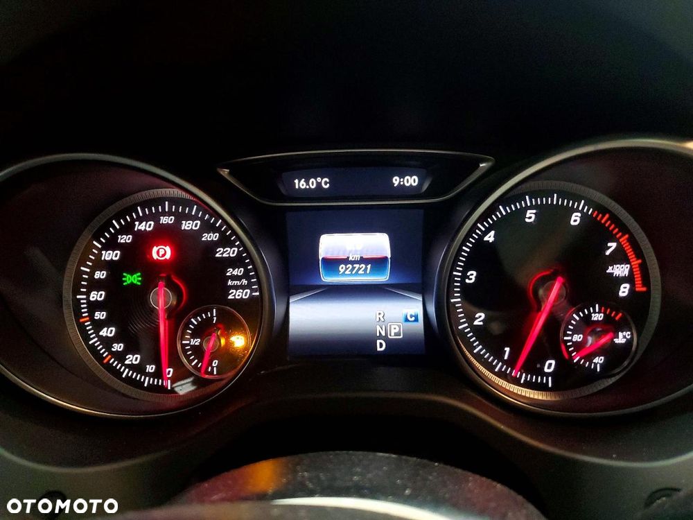 Mercedes-Benz CLA 250 4-Matic AMG Line - 9