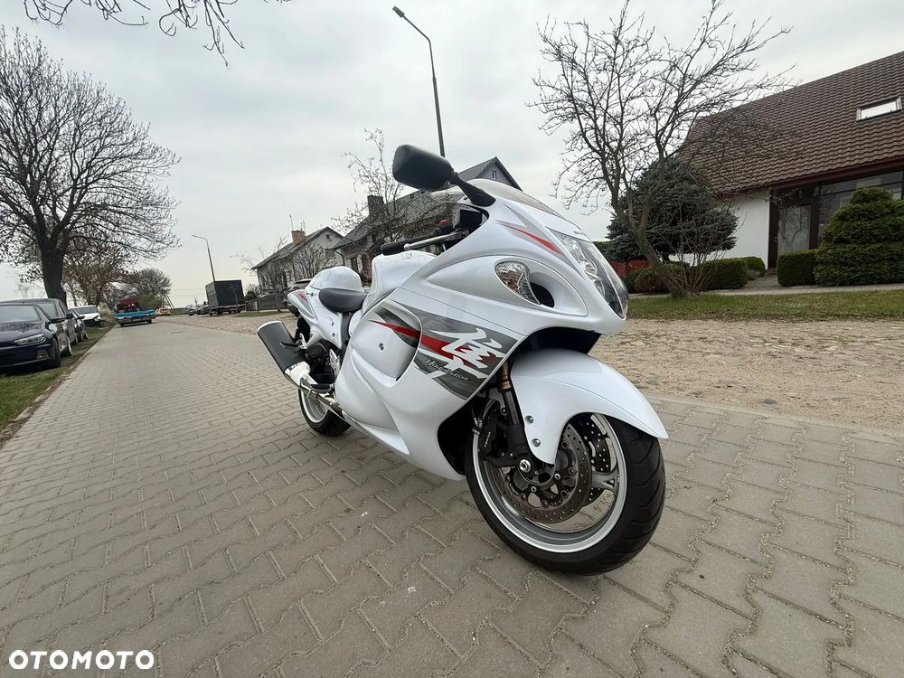 Suzuki Hayabusa - 1
