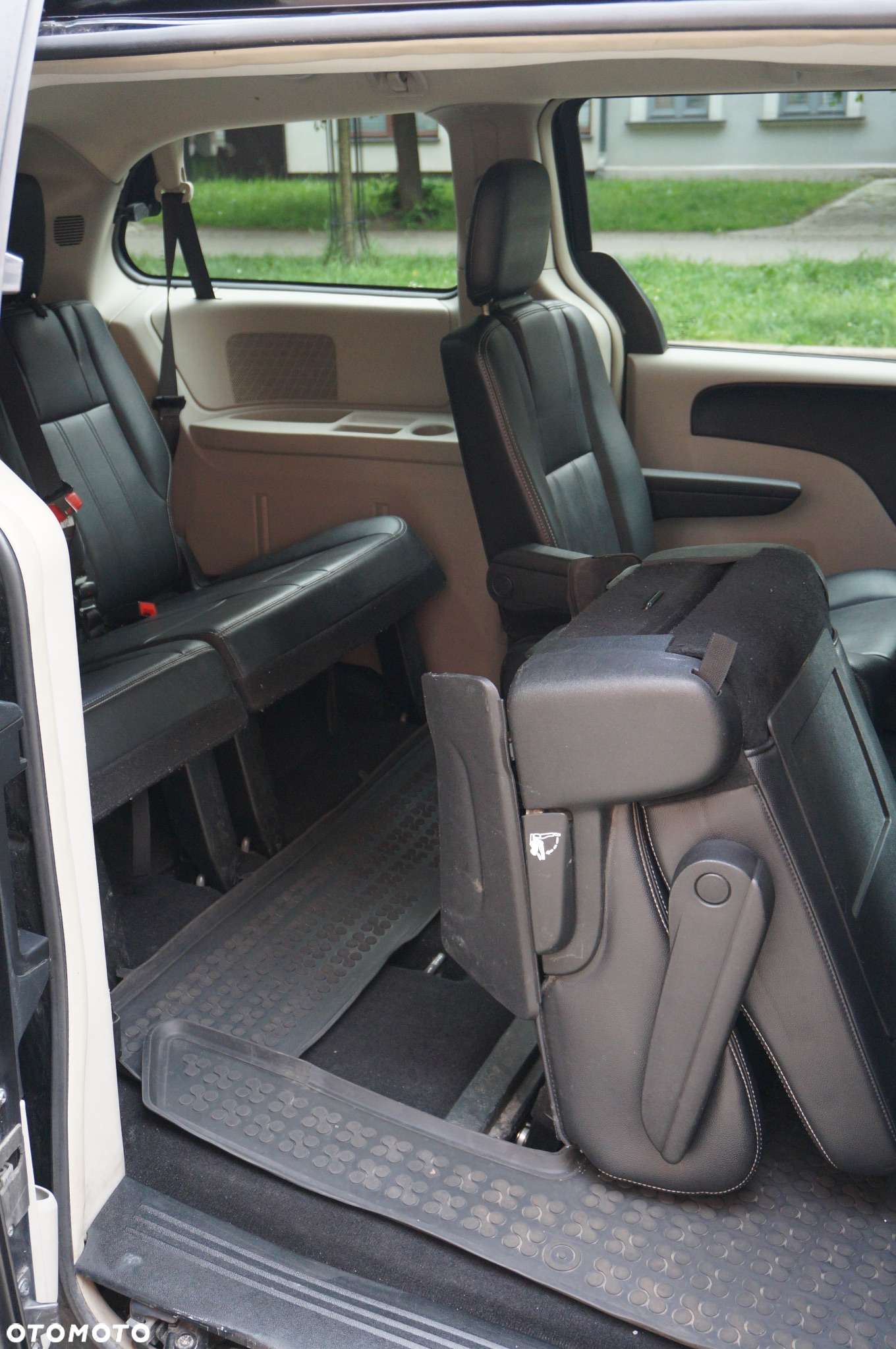 Chrysler Town & Country 3.6 Touring - 16