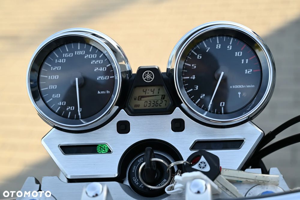 Yamaha XJR - 40