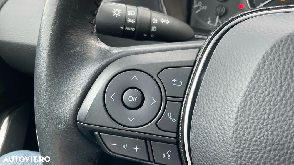 Toyota Corolla 1.8 HSD Dynamic - 25