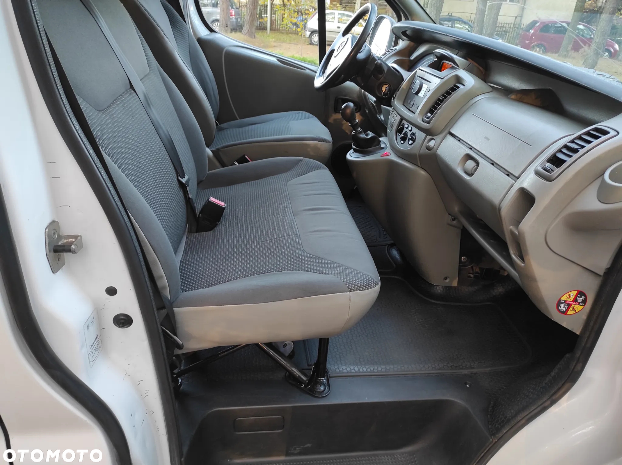 Opel Vivaro - 13