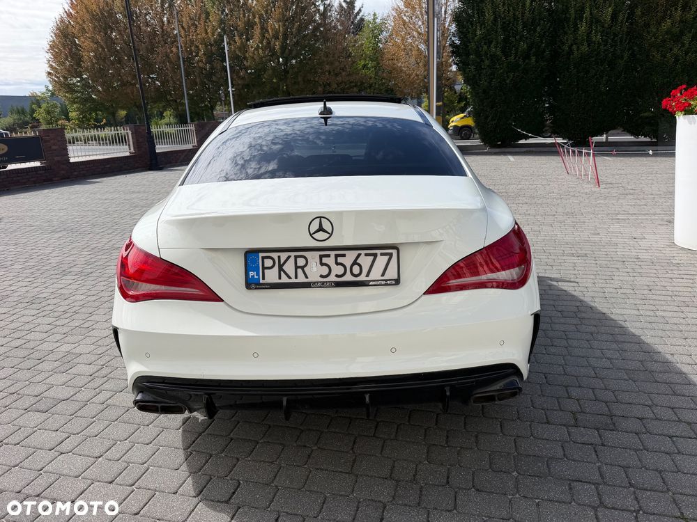 Mercedes-Benz CLA - 12