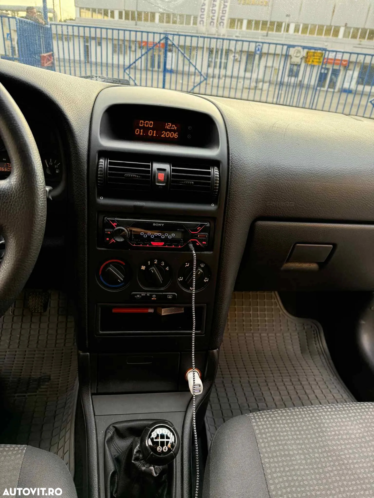 Opel Astra Classic 1.6i - 15