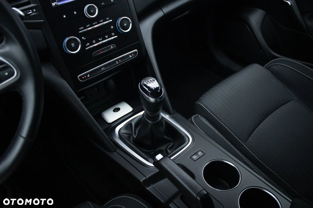 Renault Megane ENERGY TCe 130 EXPERIENCE - 34