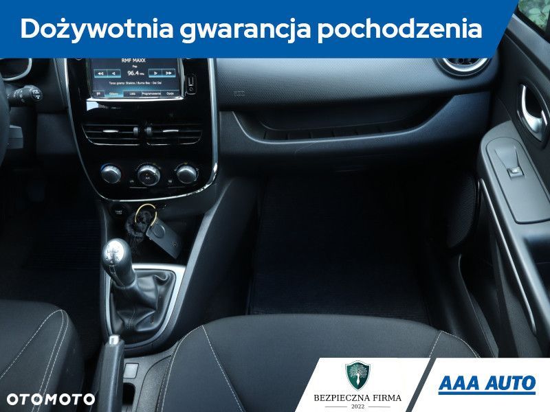 Renault Clio - 10