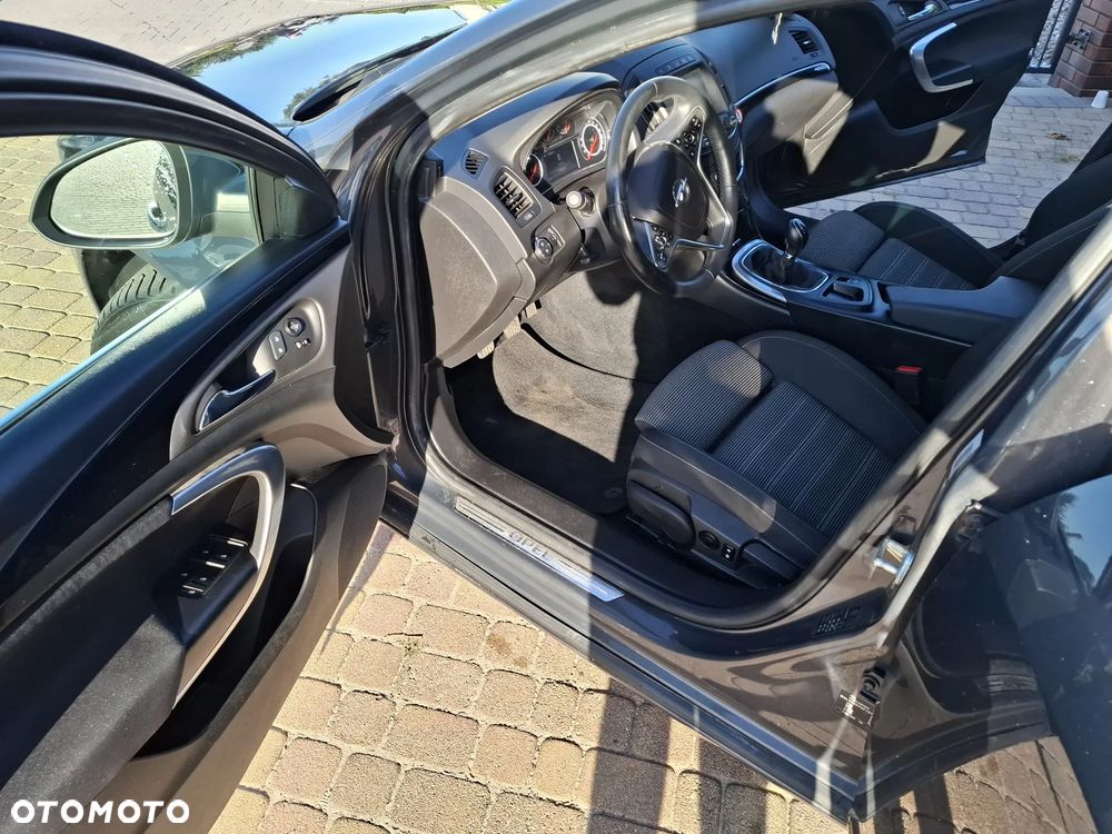 Opel Insignia 1.4 T Cosmo S&S - 10