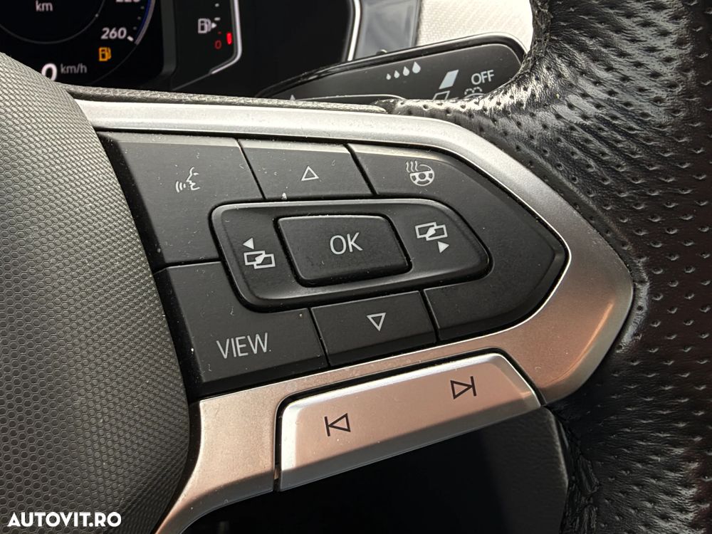 Volkswagen Passat 2.0 TDI DSG 4Motion R Executive - 18