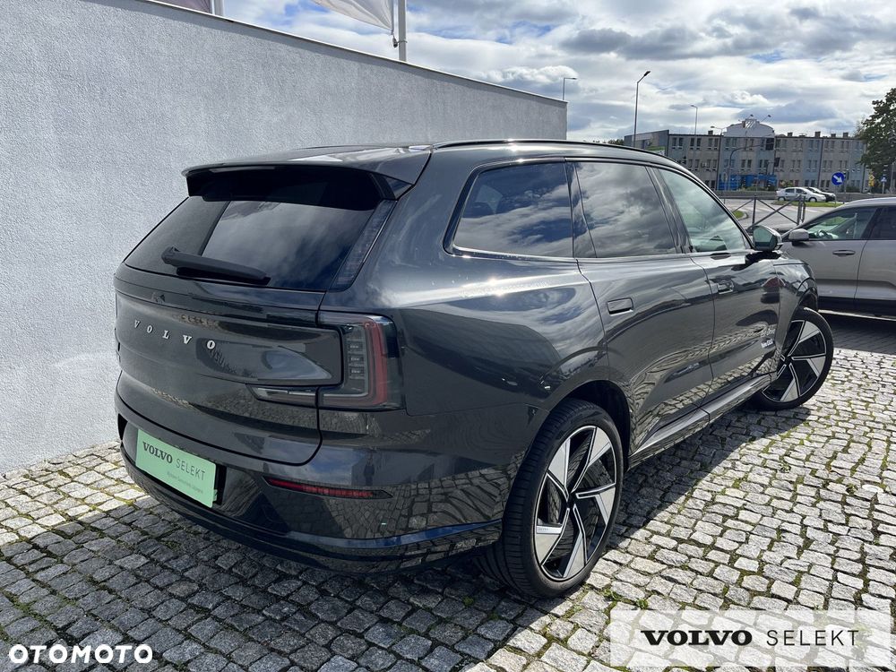 Volvo EX90 - 41