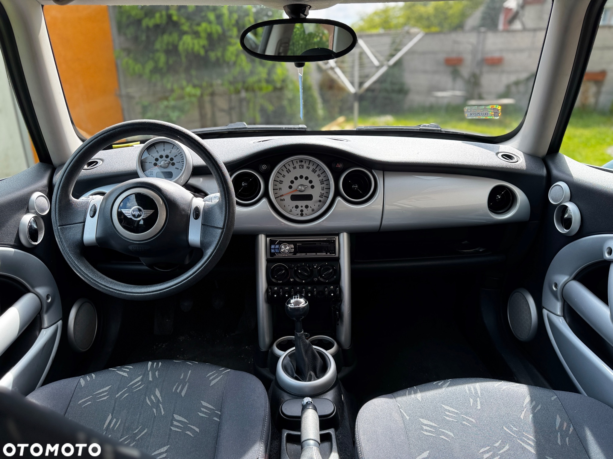 MINI ONE Standard - 8