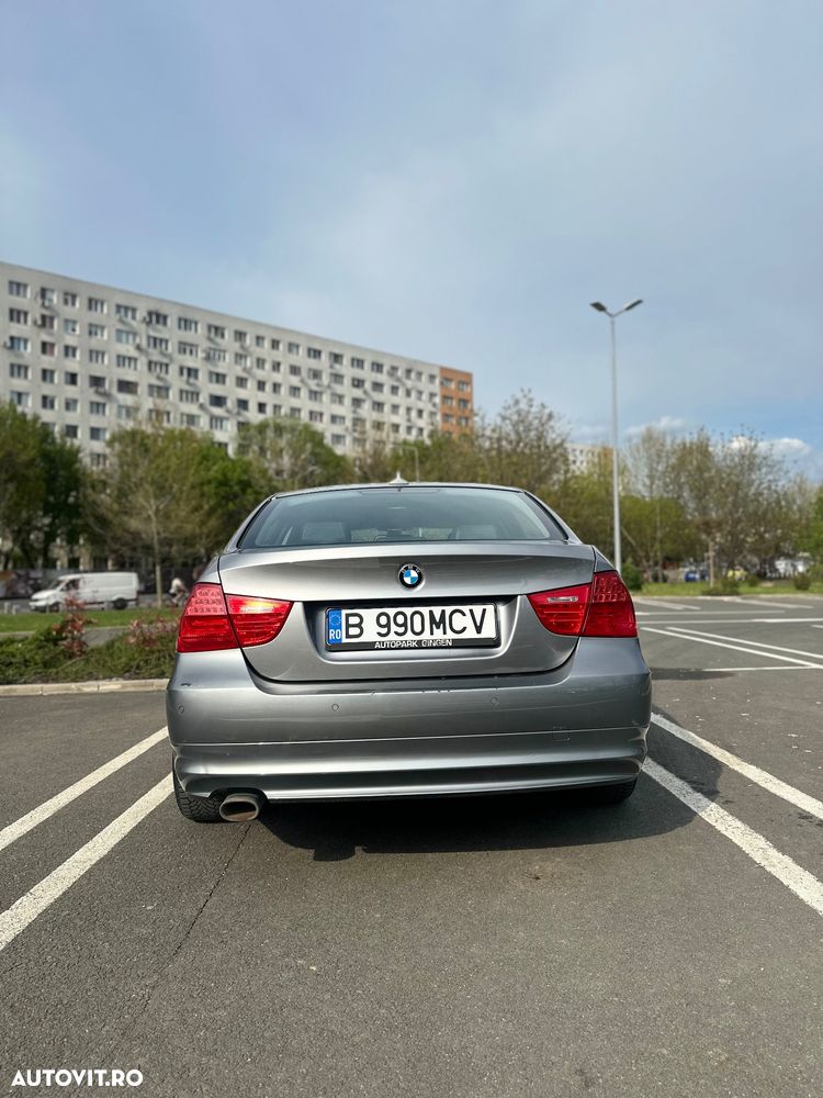 BMW Seria 3 320d DPF Aut. - 3