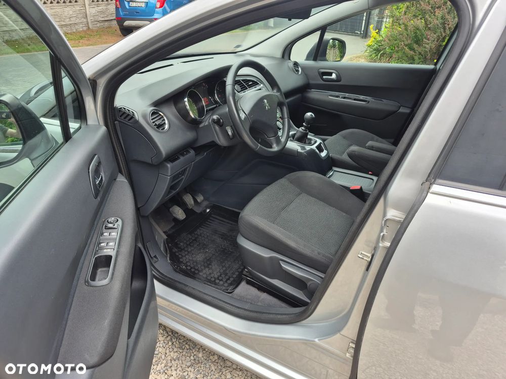 Peugeot 5008 HDI FAP 150 Family Plus - 9
