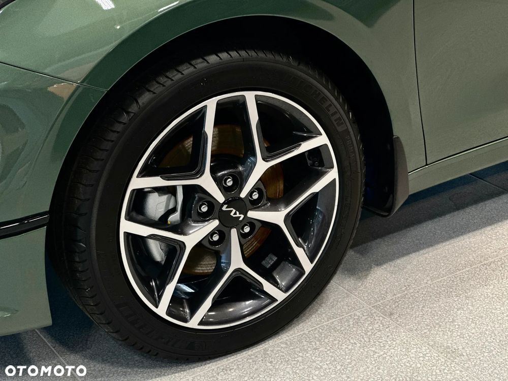 Kia Ceed - 6