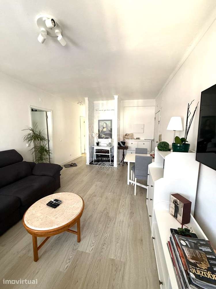 Apartamento T2 com Excelente Luminosidade em Bairro Privilegiado de Év - Grande imagem: 2/15