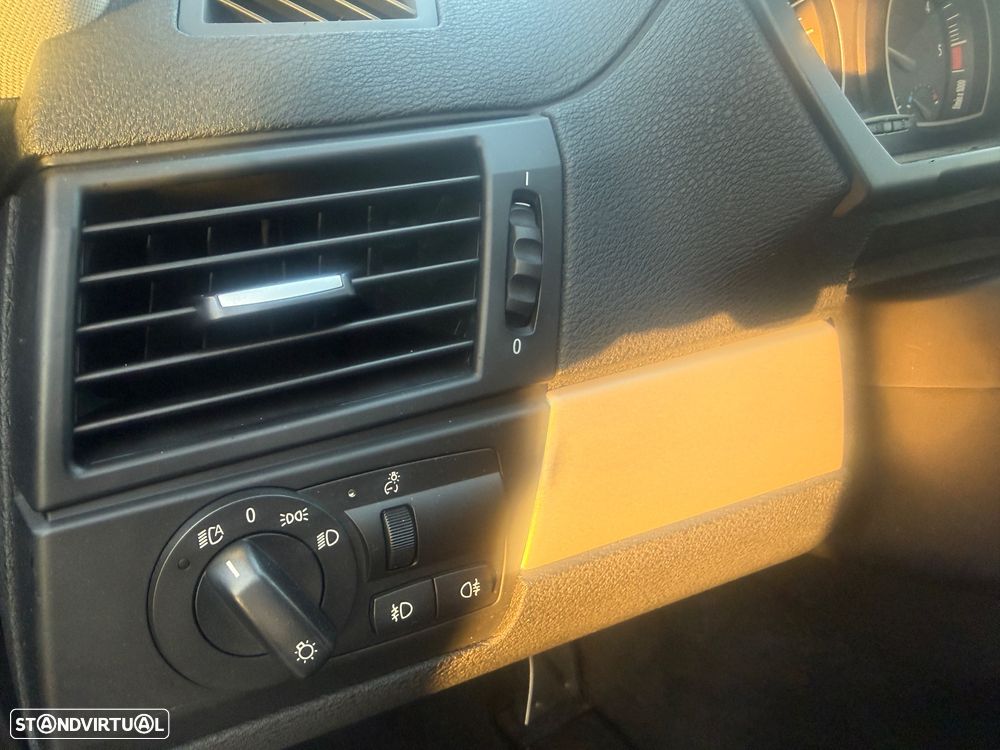 BMW X3 2.0 d LifeStyle - 23