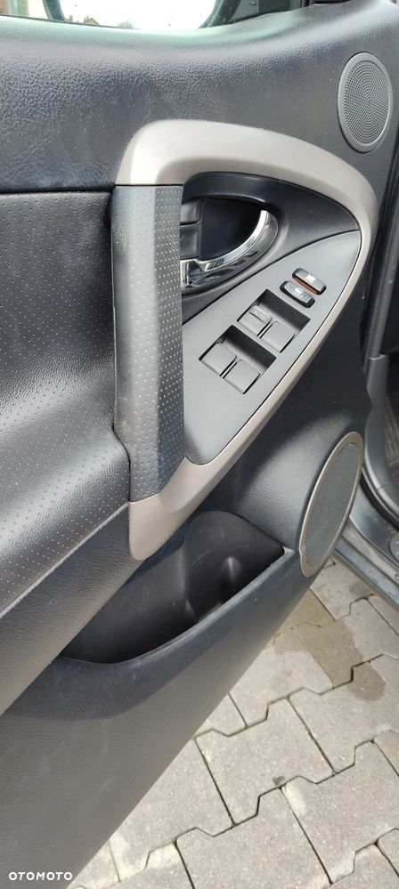 Toyota RAV4 2.2 D-4D Sol 180 - 14
