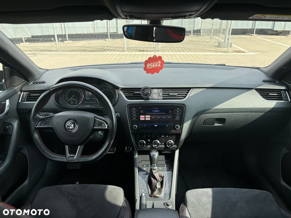 Skoda Octavia 2.0 TDI DSG RS - 21
