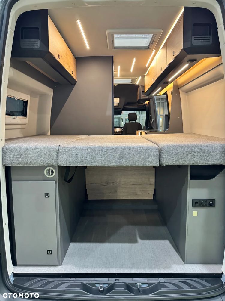 Mercedes-Benz Sprinter - 19
