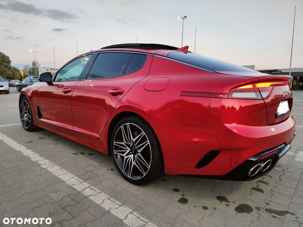 Kia Stinger - 7