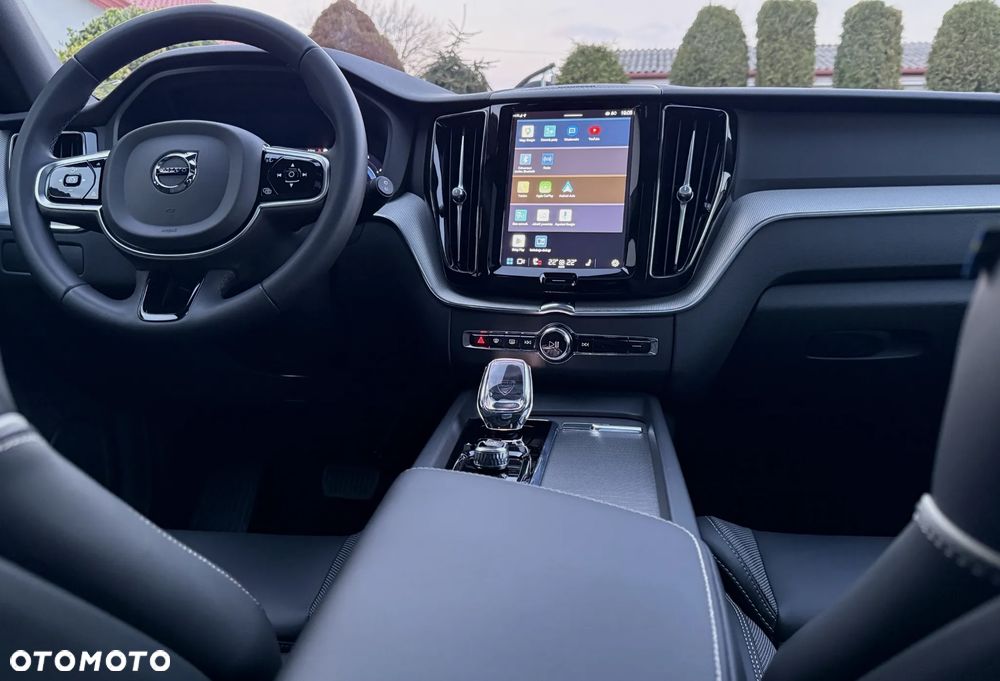 Volvo XC 60 B4 D Geartronic RDesign - 11
